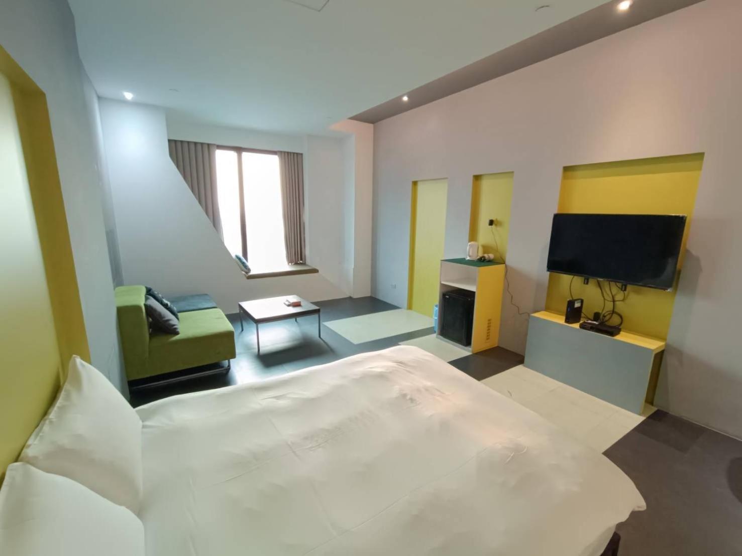 三条文旅 Apartamento Kaohsiung Exterior foto