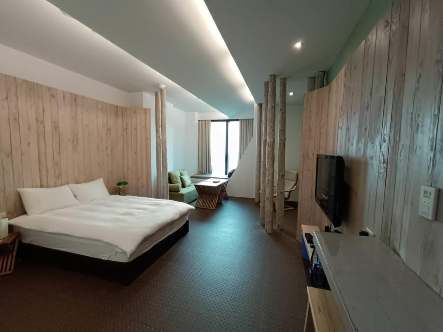 三条文旅 Apartamento Kaohsiung Exterior foto