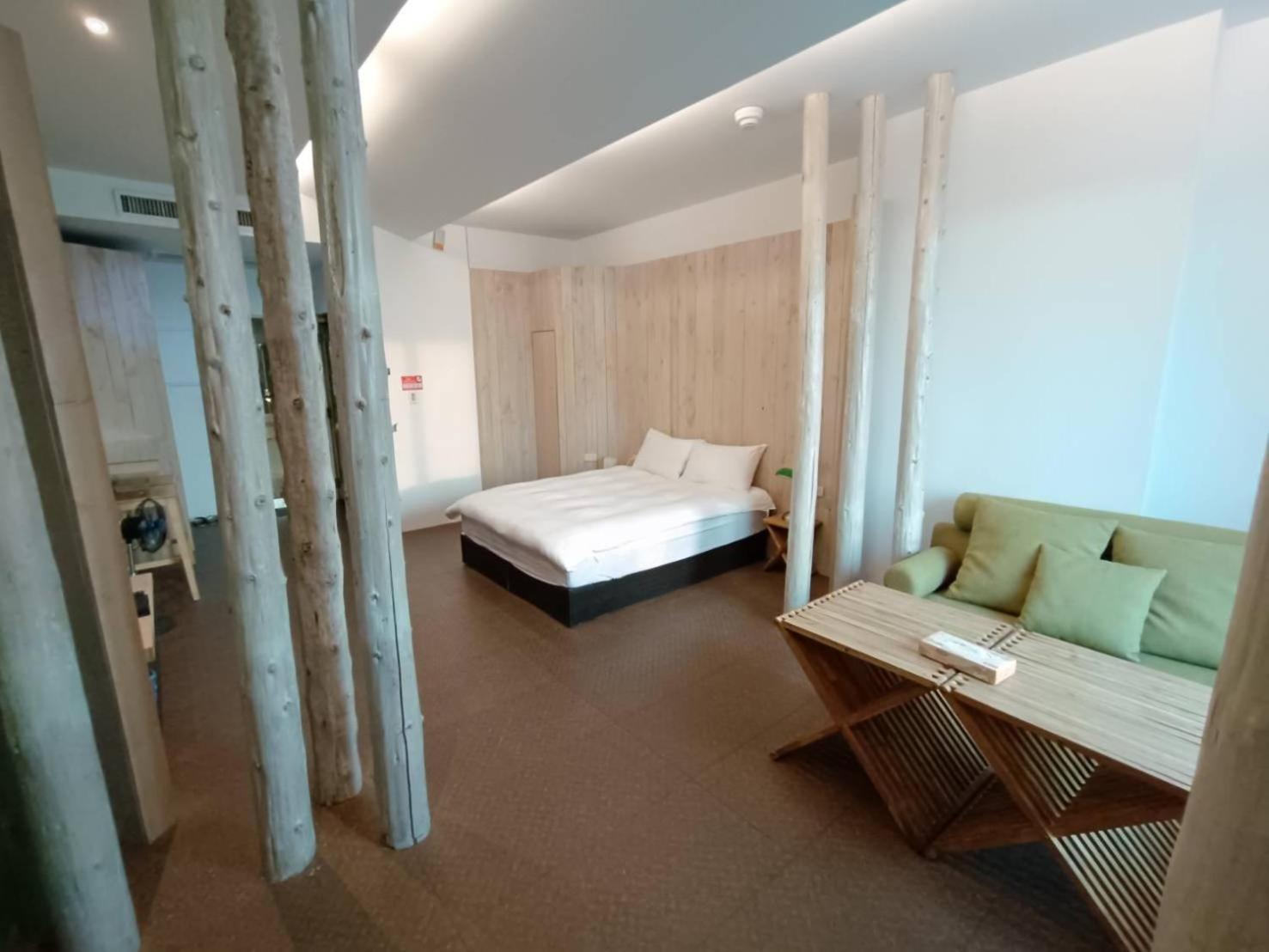 三条文旅 Apartamento Kaohsiung Exterior foto