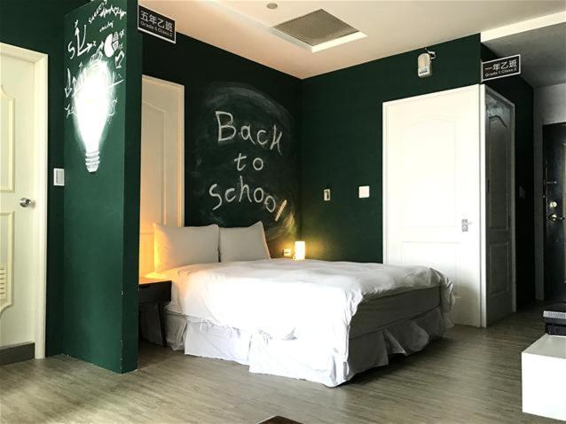 三条文旅 Apartamento Kaohsiung Exterior foto