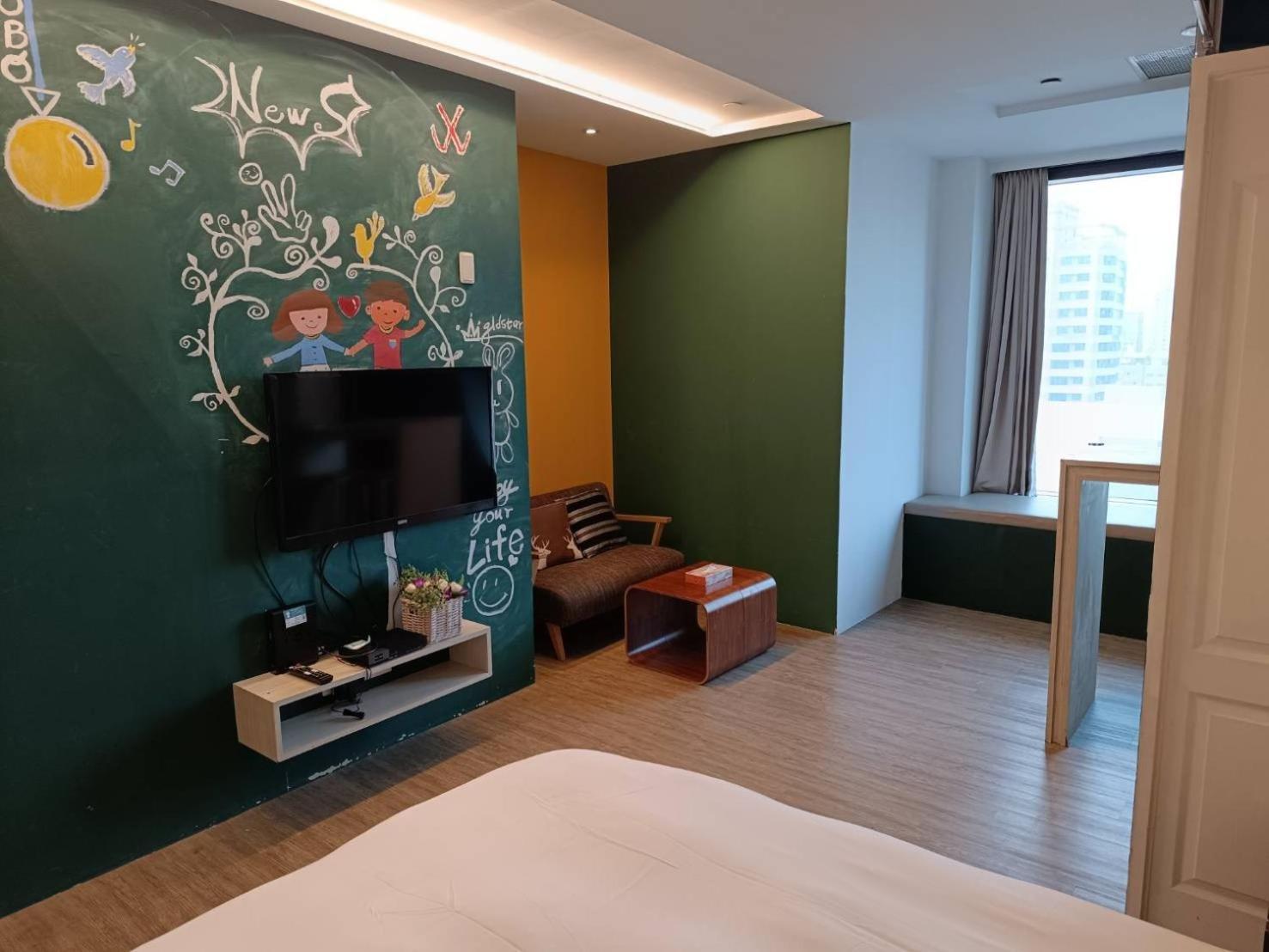 三条文旅 Apartamento Kaohsiung Exterior foto